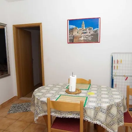 Nina Apartman *