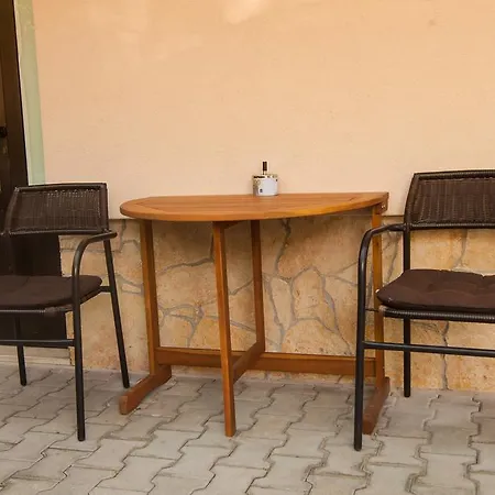 Apartman Nina *