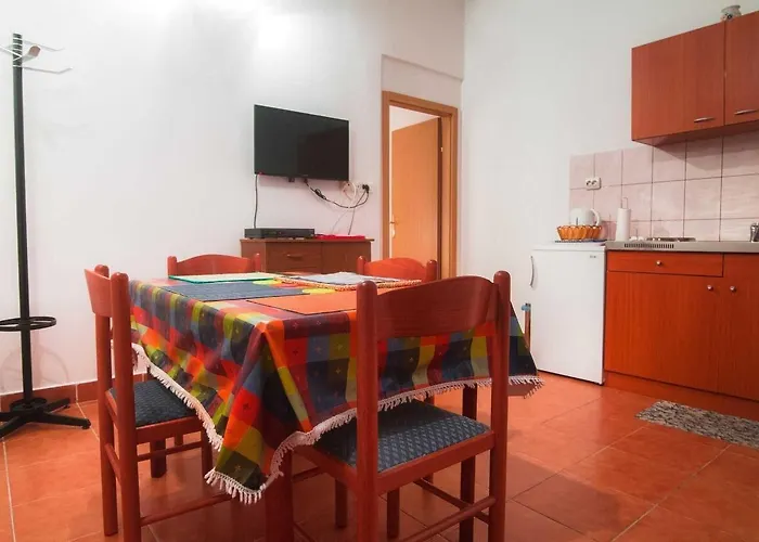 Nina Apartment *